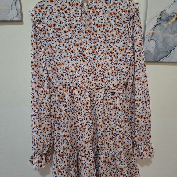 Chic style dress , Size S used like new - Picture 10 of 10